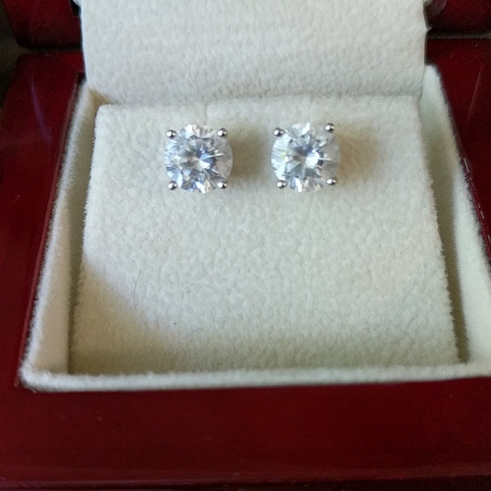 1/4" Round CZ diamond stud earrings